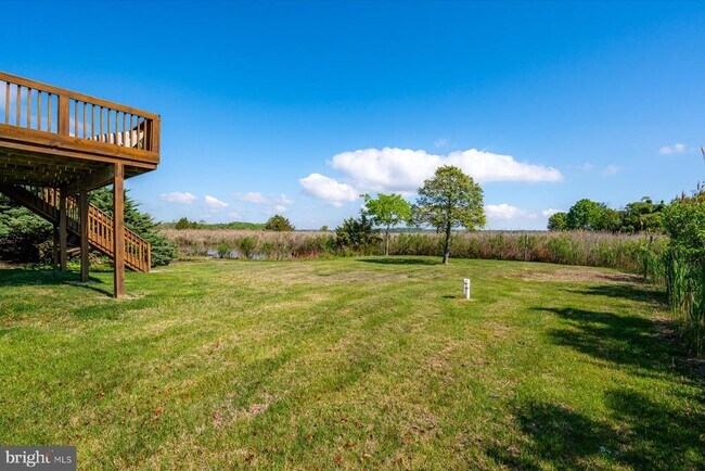 Building Photo - 1100 Paca Dr