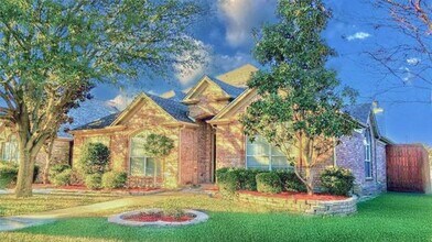 Building Photo - 10904 Reisling Dr
