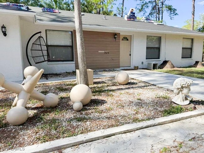 Building Photo - 325 29th St NW