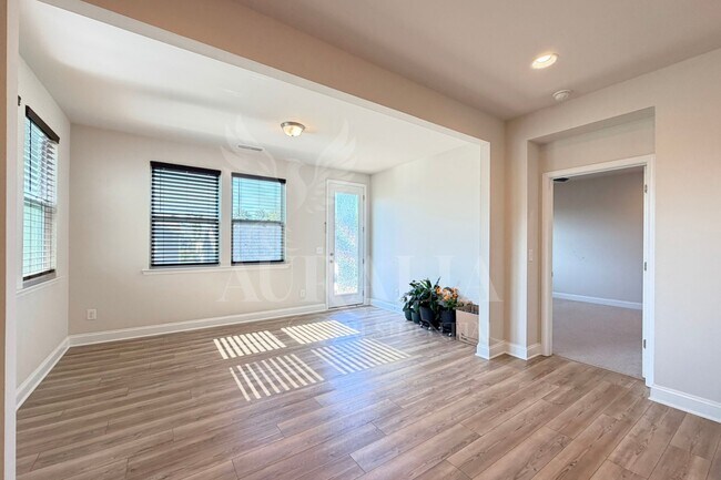 Building Photo - 219 Wood Orchid Ln