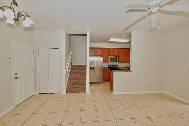 Building Photo - 2730 Retreat View Cir