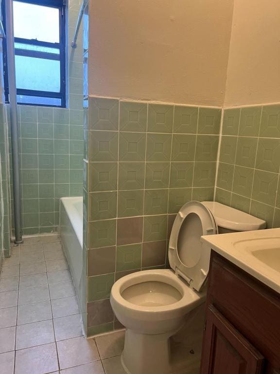 Building Photo - 148 Orchard St