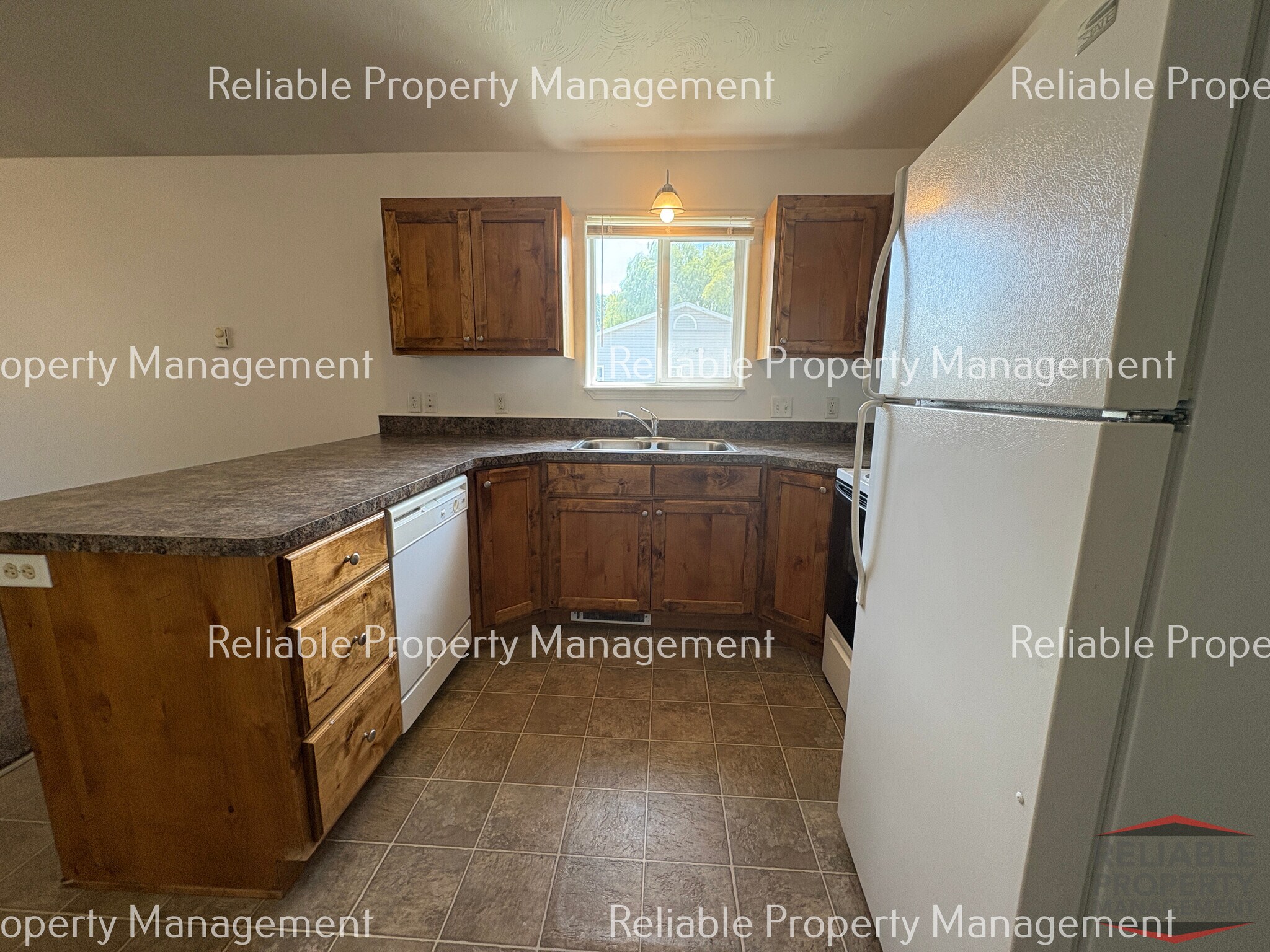 Building Photo - 1430 Cambridge Dr