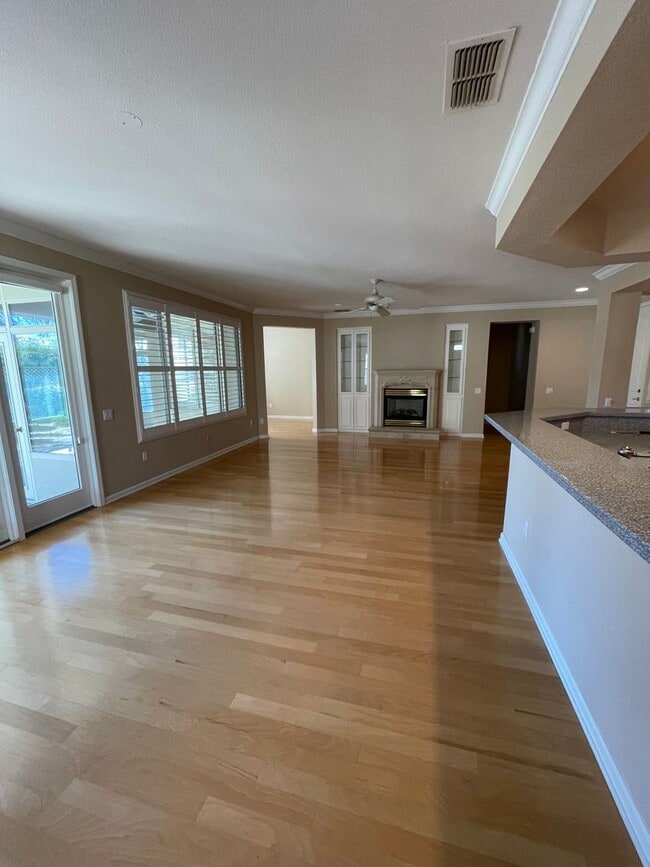 Building Photo - BEAUTIFUL DEL WEBB 55+ ADULT COMMUNITY TAH...