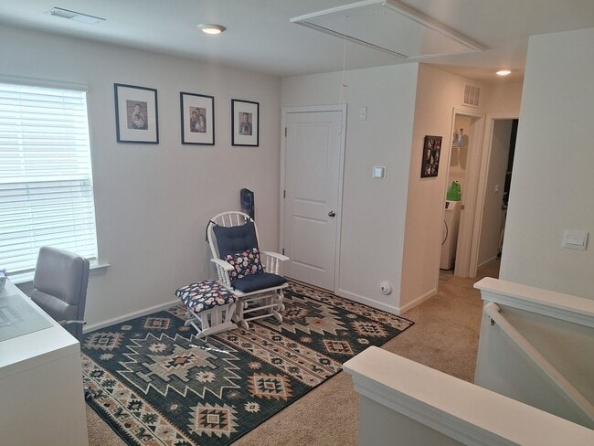 Building Photo - Delightful Four Bedroom Home Approximately...