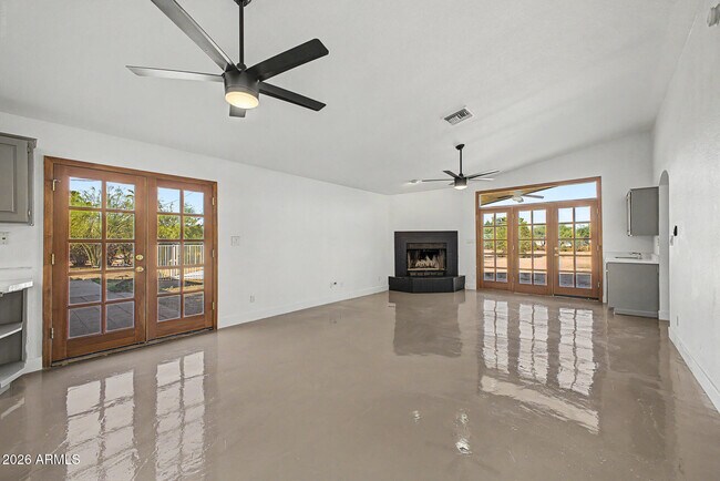 Building Photo - 16223 N 40th Pl