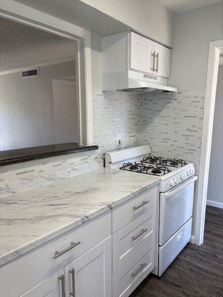 Building Photo - 1235 Cavender Dr