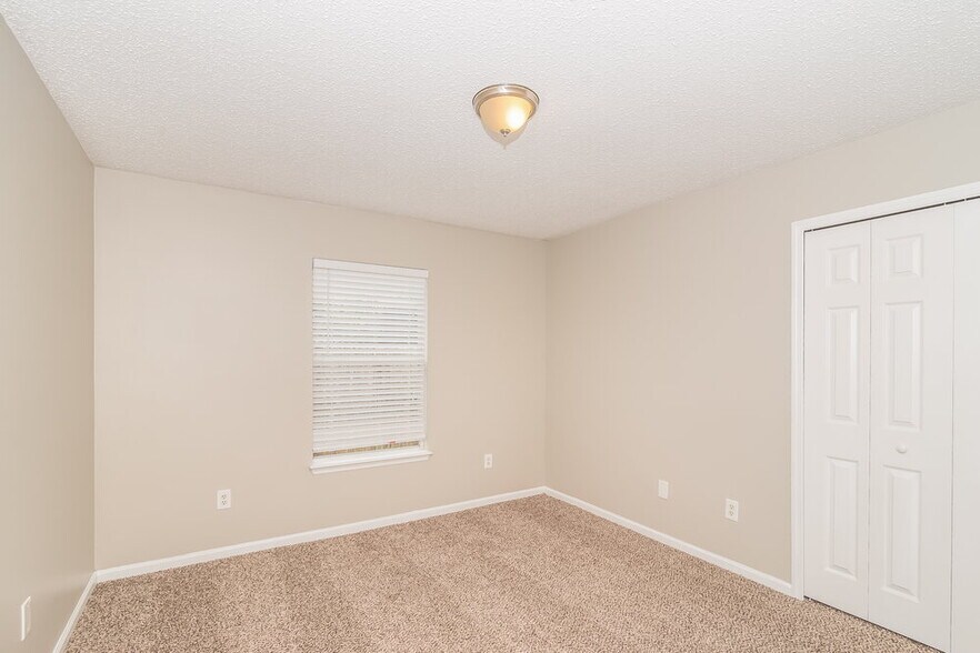 Building Photo - 13564 Ashford Wood Ct E