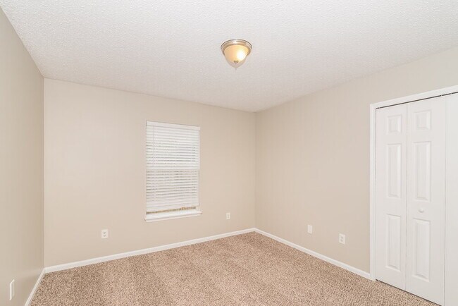 Building Photo - 13564 Ashford Wood Ct E