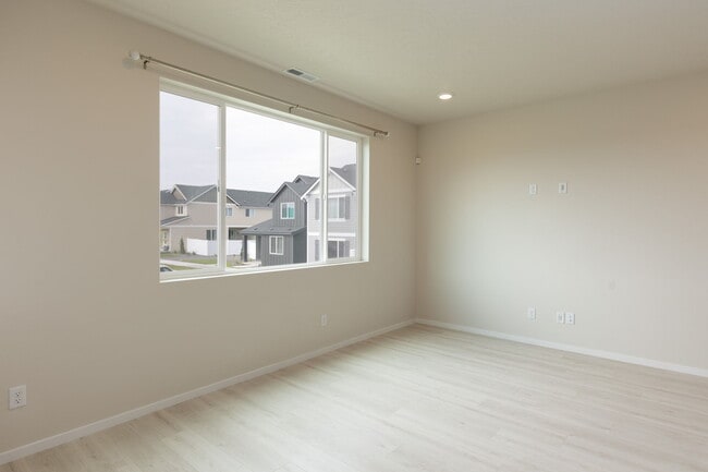 Building Photo - 24509 E Feather Ct