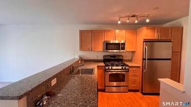 Building Photo - 26 School House Dr