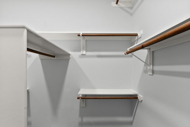 Building Photo - 42 Vista Cove Dr