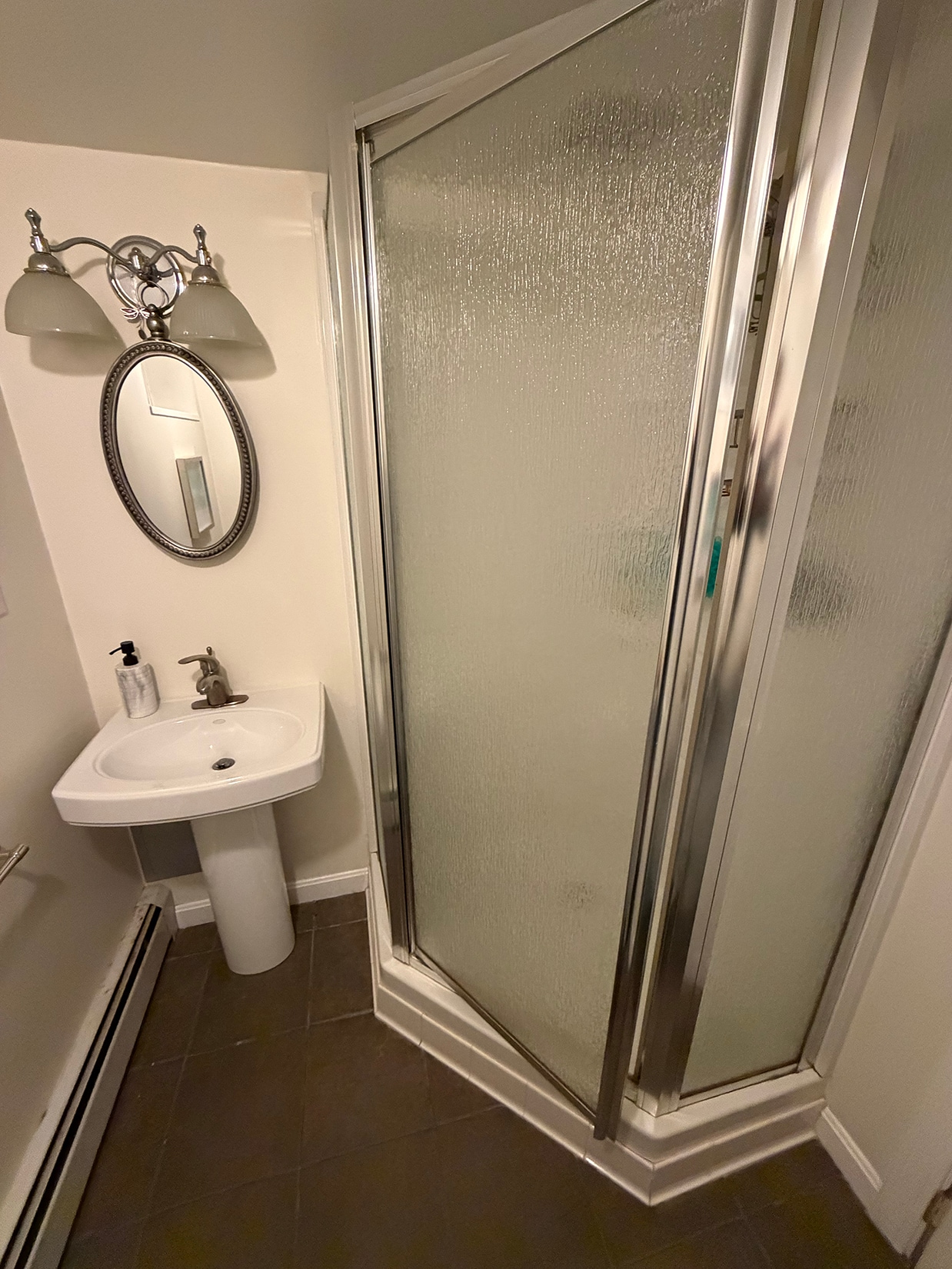 Building Photo - 3 Judkins St