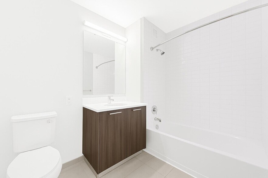 Building Photo - 1524 Sheepshead Bay Rd