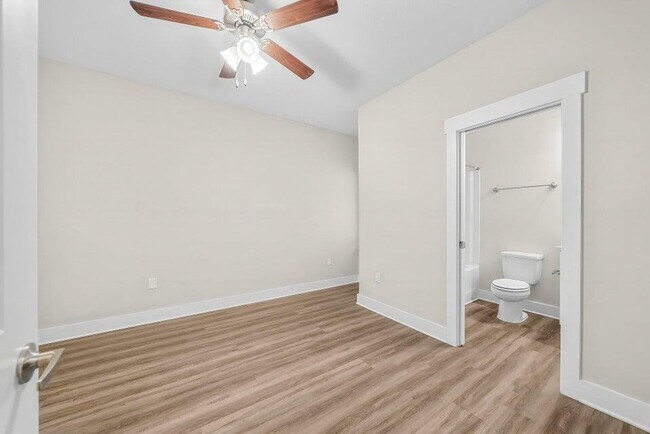 Building Photo - 284 N Sand Palm Rd