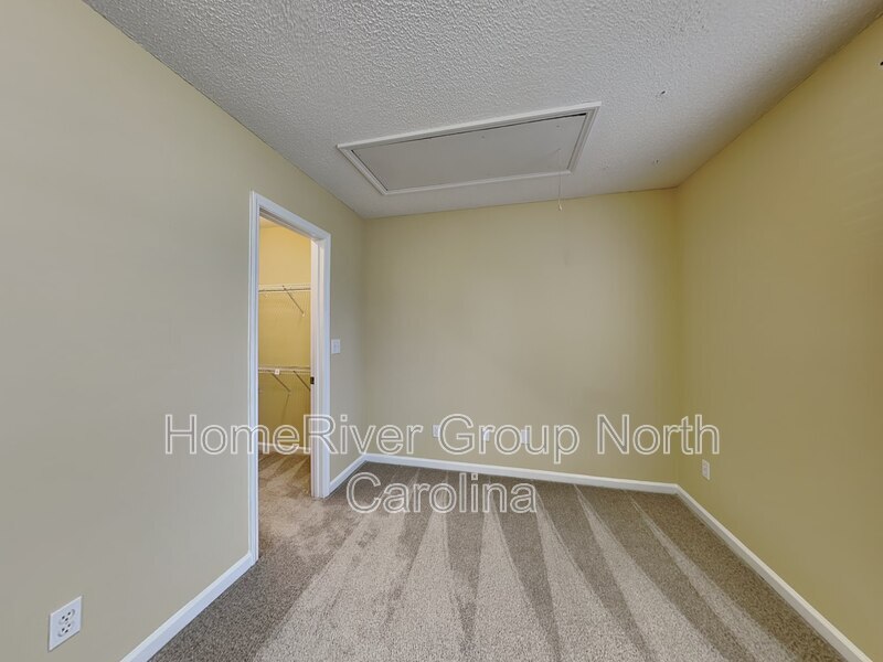 Building Photo - 1618 Crag Burn Ln