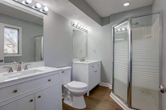 Building Photo - Spacious 5 Bed Fountain Hills Gem!!