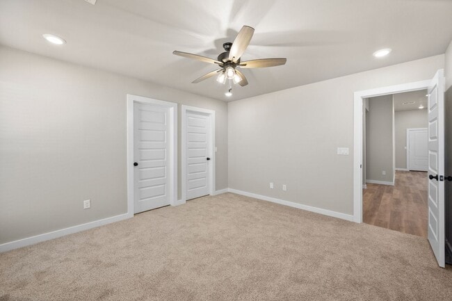 Building Photo - Bell Farms Home Available August