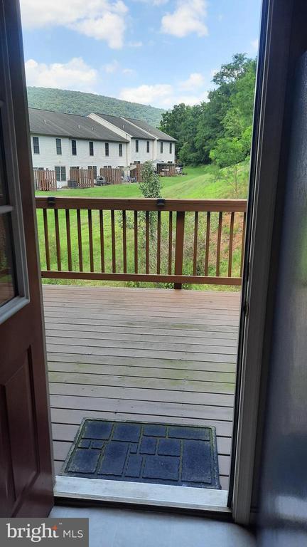 Building Photo - 137 Hunters Ridge Dr
