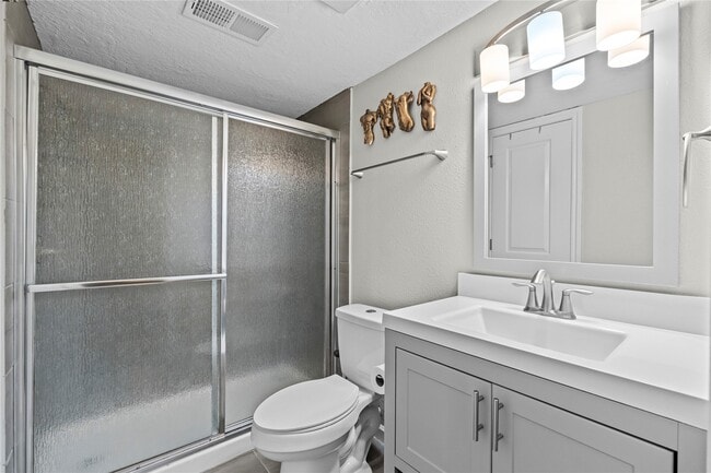 Building Photo - 59 Hideaway Dr