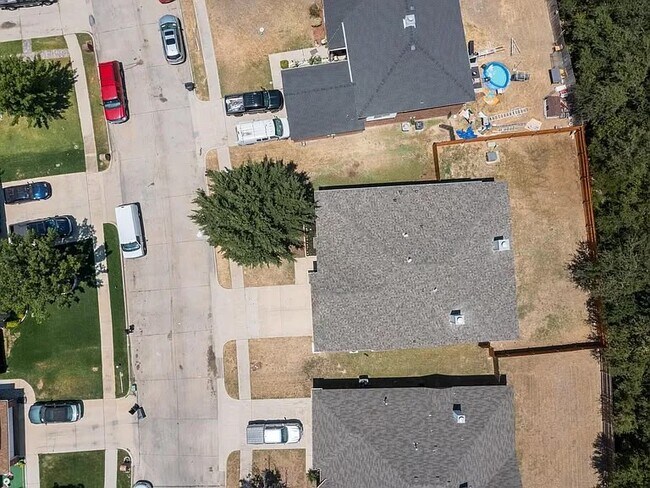 Building Photo - 4729 Woodhaven Ln, Haltom City, TX 76137