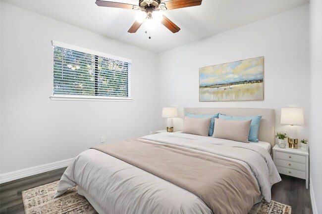 Building Photo - 56 E White Willow Cir