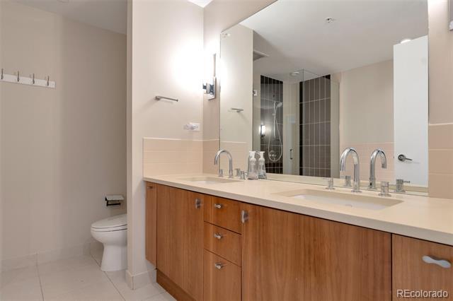 Building Photo - 1620 Little Raven St