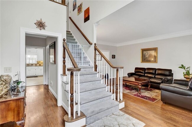 Building Photo - 2448 Kings Arms Dr