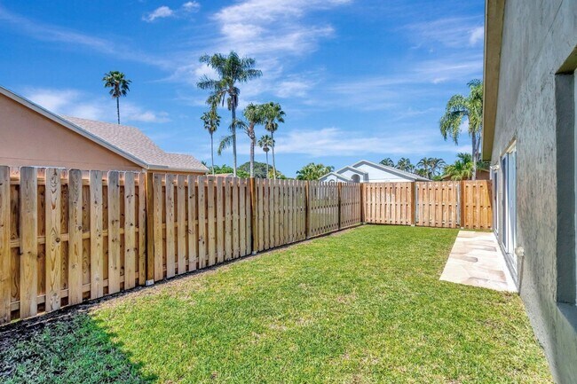 Building Photo - Waterway Cove