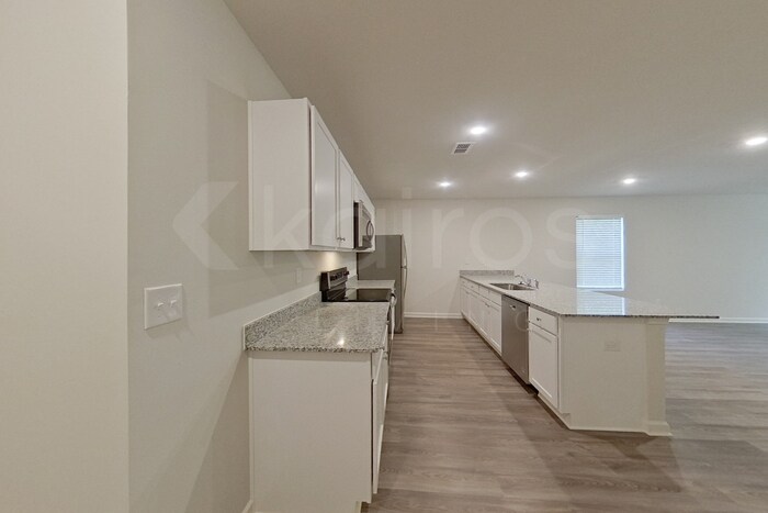 Building Photo - 380 Ironwood Ct