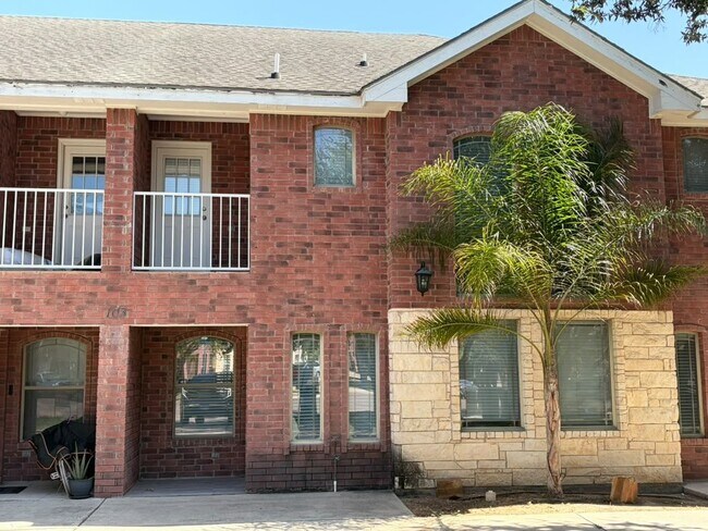 Building Photo - 103 S 48th Ln