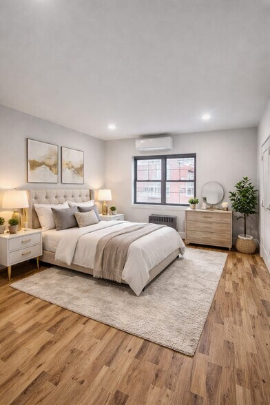 Building Photo - 1424 E 102nd St