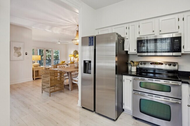 Building Photo - 723 Bonnyneck Dr