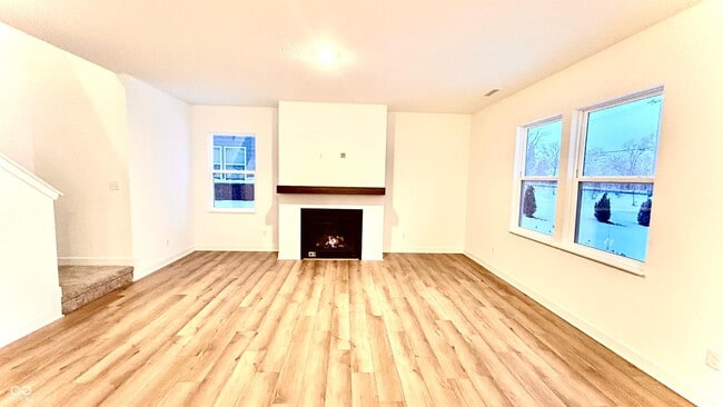 Building Photo - 6756 Sugar Crk Ln