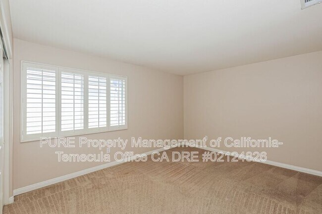 Building Photo - 24660 Lincoln Ave