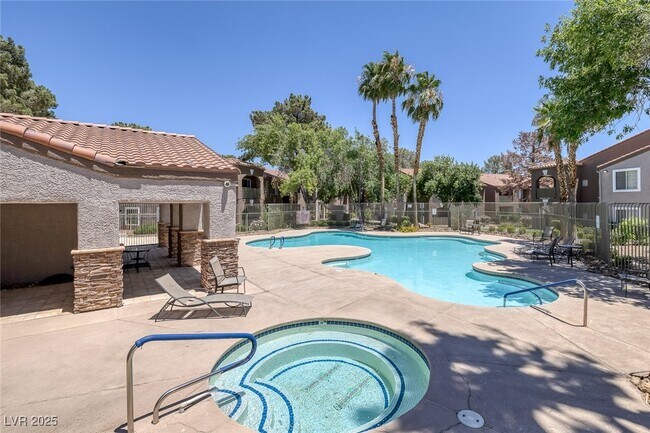 Building Photo - 2100 Jetty Rock Dr