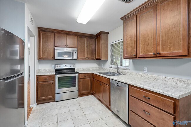 Building Photo - 2906 Morgan St SW