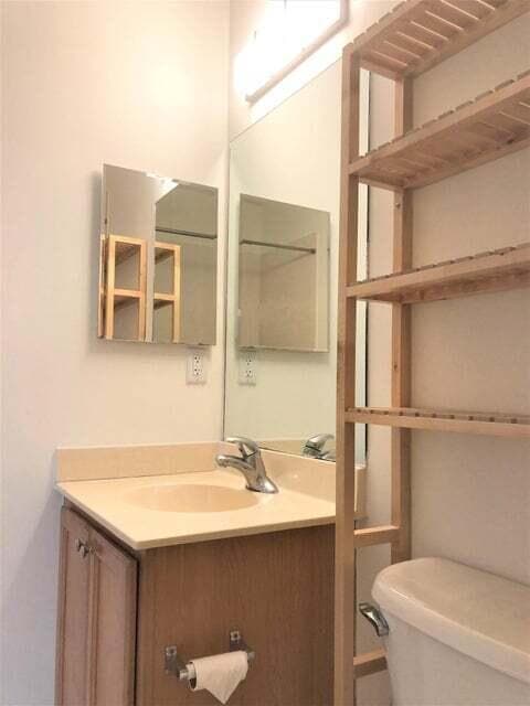 Building Photo - 433 Amador Ln