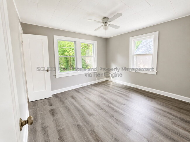 Building Photo - 2723 Lathrop Ave