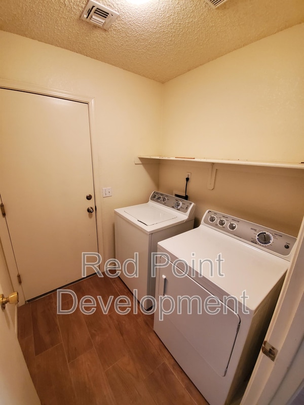 Building Photo - 3428 W Courtney Crossing Ln