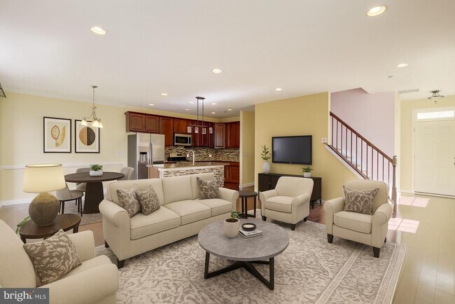 Building Photo - 101 Pearce Ln