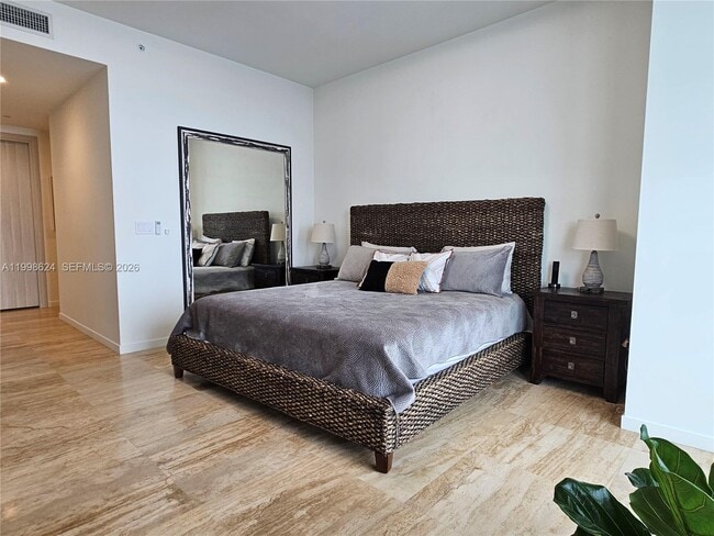 Building Photo - 1000 Brickell Plaza