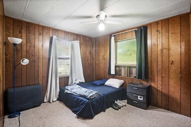 Building Photo - 465 Pecan