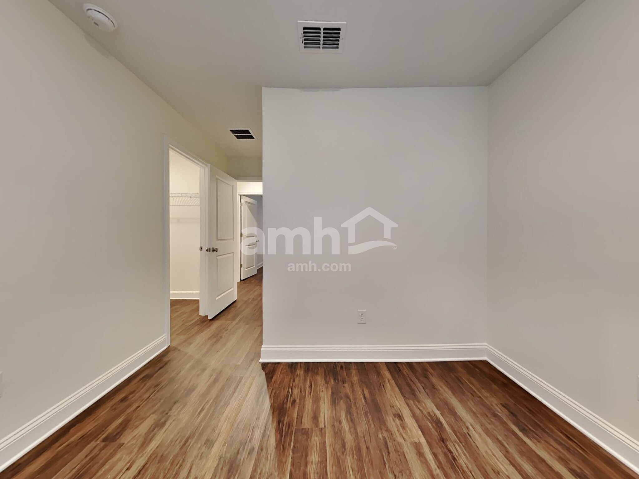 Building Photo - 399 Onate Cir