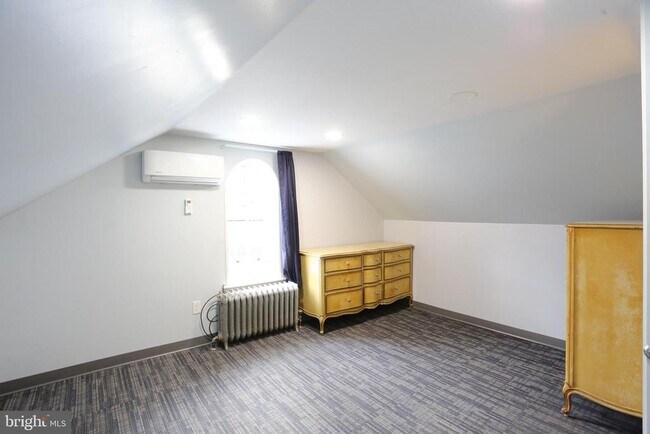 Building Photo - 2319 Perkiomen Ave