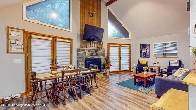 Building Photo - 2823 Fairhaven Dr