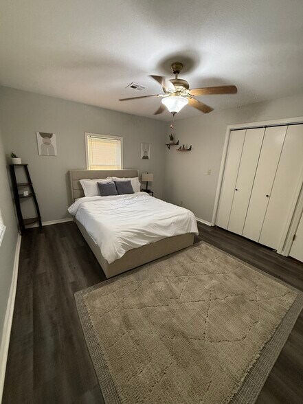 Building Photo - 1408 N Juniper Ave