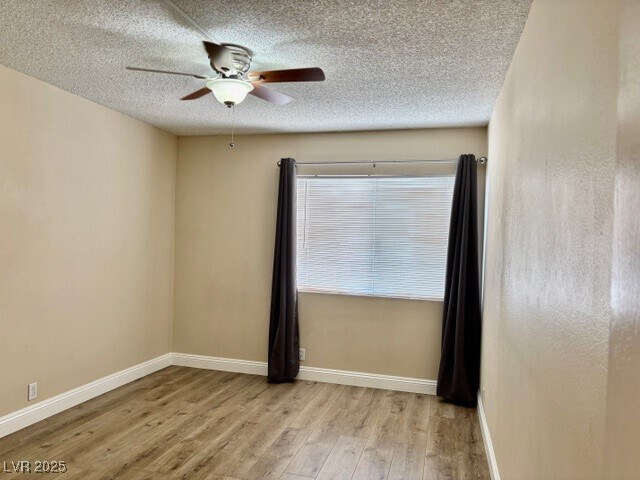 Building Photo - 750 S Royal Crest Cir