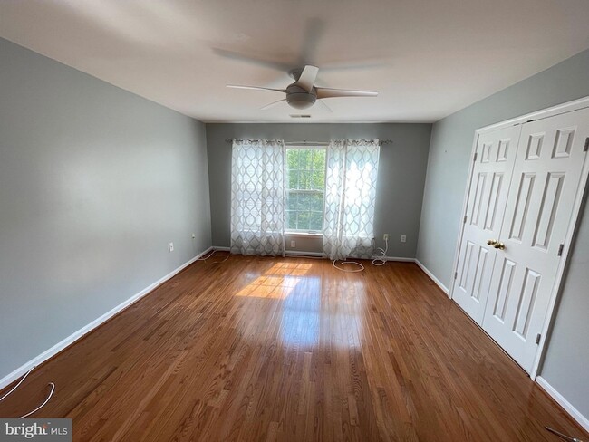 Building Photo - 11222 Bel Aire Ct