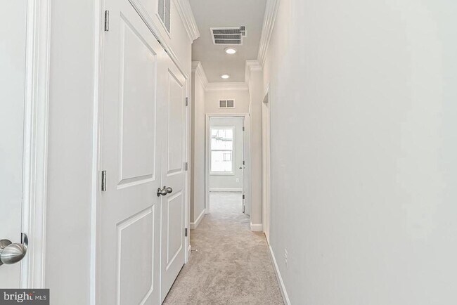 Building Photo - 12569 Todd Ln